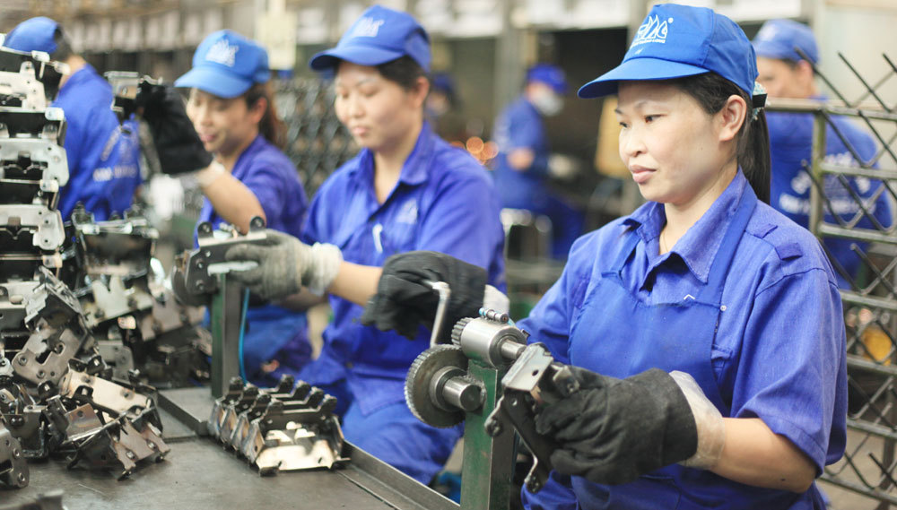 Tiền lương làm thêm giờ vào ban đêm của ngày thường là bao nhiêu? 3 tien luong lam them gio vao ban dem cua ngay thuong la bao nhieu 2