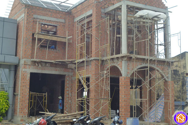 Chi phí xây nhà 2 tầng trọn gói hết bao nhiêu tiền? 1 chi phi xay nha 2 tang 5
