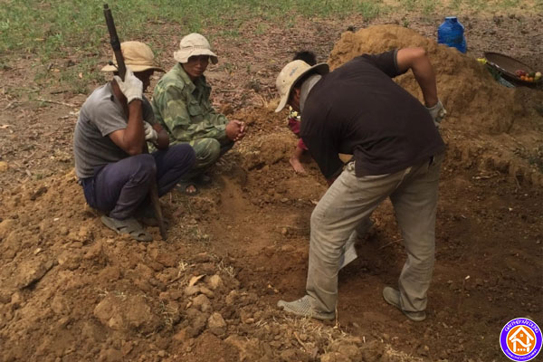 xay nha tren dat co gieng 4